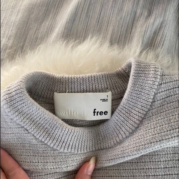 Aritzia Wilfred Lolan Sweater - Picture 5 of 6